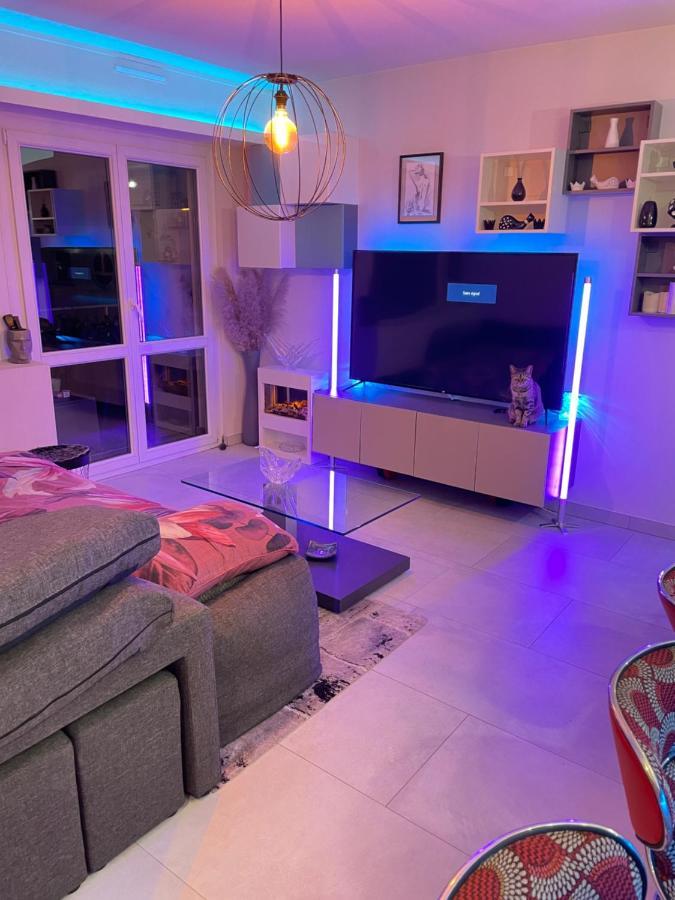 Guest Room "We Are With You In This Flat" Strazburg Dış mekan fotoğraf